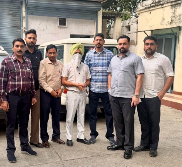 SDO Hardeep Singh in Vigilance Bureau custody