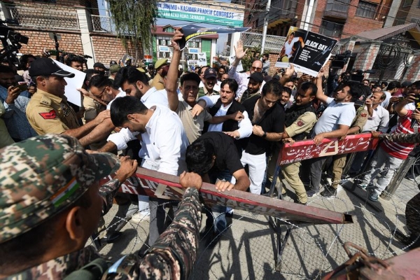 J&K Congress Protests Against Treatment Meted Out To Agitating Leaders In Delhi