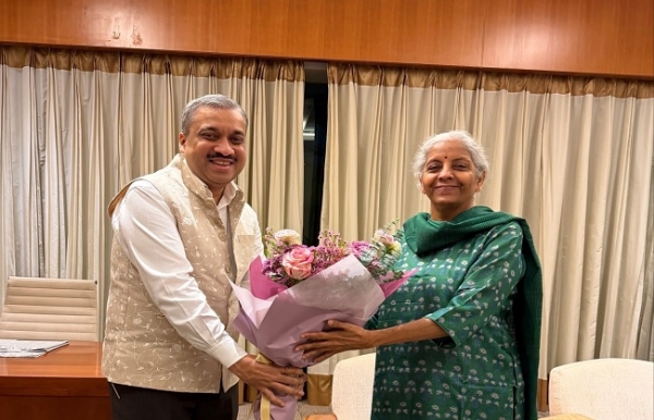 India’s High Commissioner Shilpak Ambule welcomes the Finance Minister at Changi International Airport in Singapore. India’s High Commissioner Shilpak Ambule welcomes the Finance Minister at Changi International Airport in Singapore.