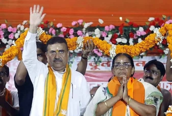 Hasirani rath with Suvendu