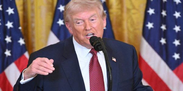 Trump Signals Venezuela Trip Amid 