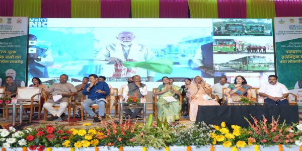 50 e-buses dedicated to people in Nagpur by PM Narendra Modi