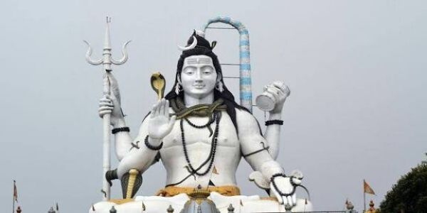 Top Leaders Invoke Shiva
