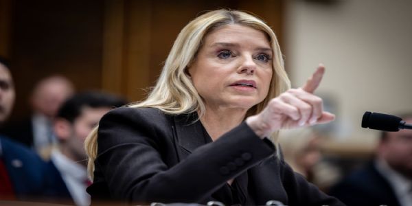 Massie Torches Bondi: 