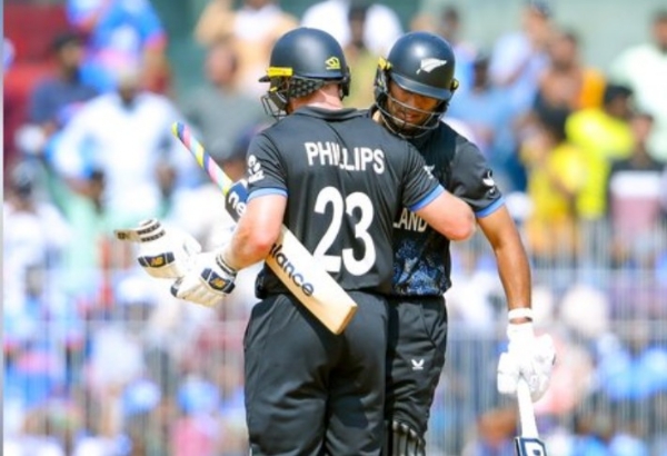 Rachin Ravindra and Glenn Phillips