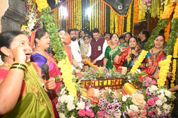 CM Devendra Fadnavis, DCM Eknath Shinde at Shivneri Fort