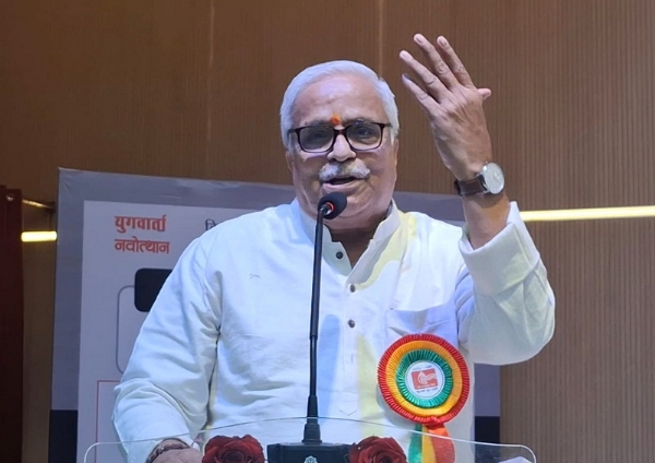 Bhaiyaji Joshi addresses the program. Bhaiyaji Joshi addresses the program.