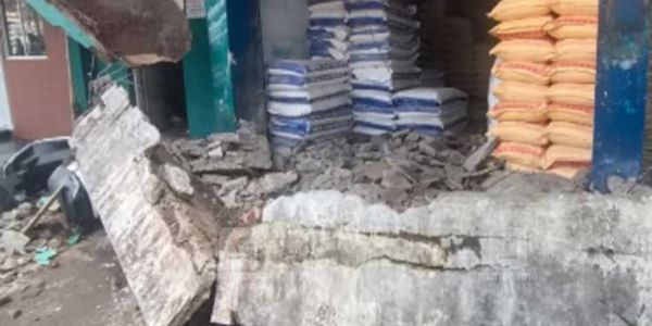 കെട്ടിടത്തിന്റെ സ്ലാബ് തകര്ന്ന് വീണു; മൂന്ന് തൊഴിലാളികള്ക്ക് ദൂരുണാന്ത്യം