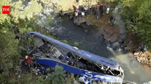 18 killed as passenger bus plunges into river in Nepal 18 killed as passenger bus plunges into river in Nepal