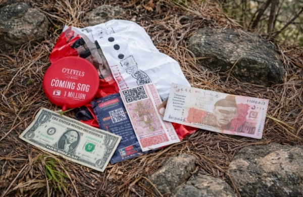 Pak Balloons With Foreign Currency Notes Attached To Them Recovered In J&K’s Akhnoor