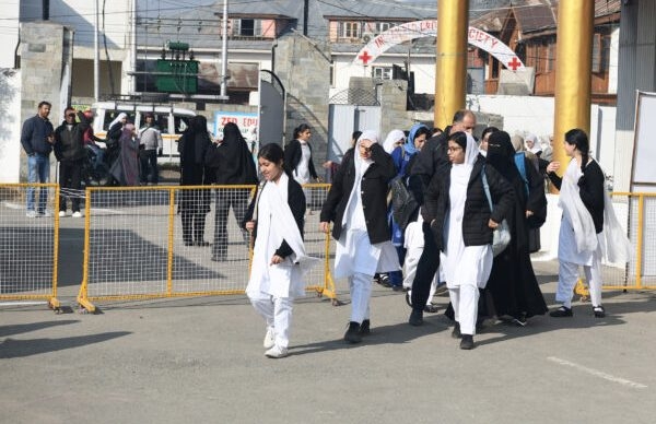 Schools For Classes 9-12 Reopen In Kashmir After Winter Vacations