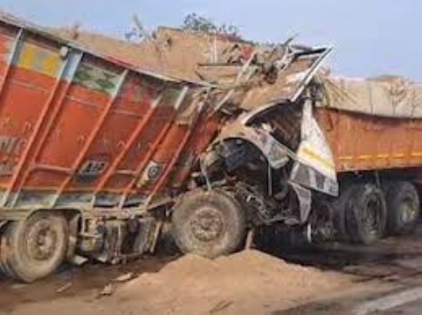 Two drivers were killed after a speeding vehicle plowed into a halted trailer truck Two drivers were killed after a speeding vehicle plowed into a halted trailer truck