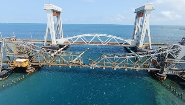 Dismantling Of Historic Pamban Old Lift Bridge Commences In Rameswaram
