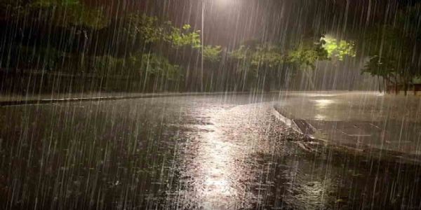 Pre-dawn showers hit Kolkata and districts