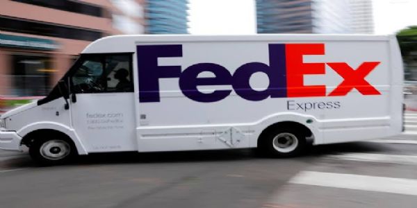 FedEx Ignites Tariff Refund Firestorm: Pioneering Lawsuit Targets Billions in Trump-Era Duties Post-Supreme Court Smackdown