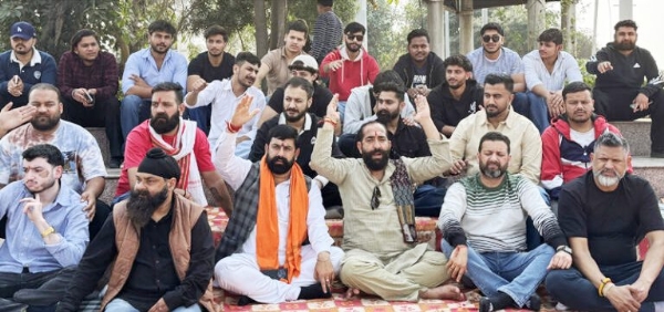 Yuva Rajput Sabha holds day-long protest for NLU in Jammu Yuva Rajput Sabha holds day-long protest for NLU in Jammu
