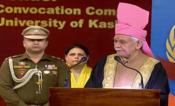 ‘Education Must Build Intelligence With Character’: LG Sinha Calls For Adaptive, Nation-Oriented Youth At KU’s 21st Convocation ‘Education Must Build Intelligence With Character’: LG Sinha Calls For Adaptive, Nation-Oriented Youth At KU’s 21st Convocation