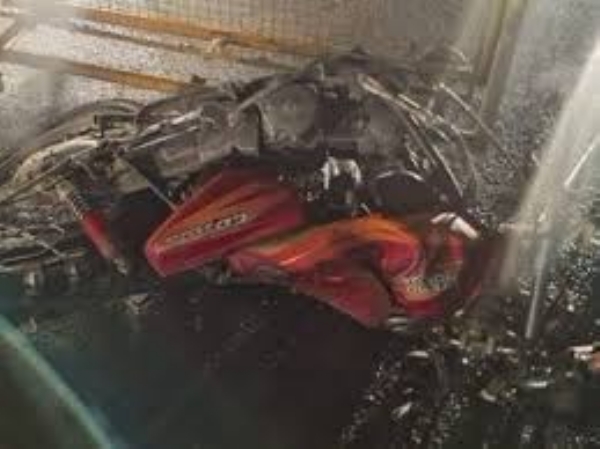 Four members of family on bike killed in road mishap in UP - Hindusthan ...