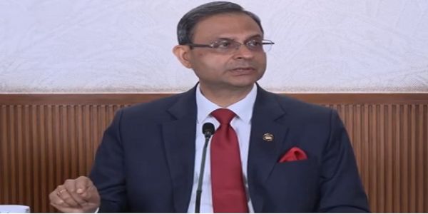 RBI Signals Prolonged Low Rates Era: Repo Steady at 5.25%, FD Yields Set to Dip Further, Says Governor Malhotra