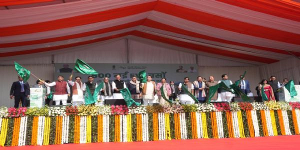 (Lead)BJP Chief Nitin Nabin and Delhi CM Rekha Gupta Flag Off 500 New EV Buses and Delhi-Panipat E-Bus Service from Ramlila Maidan