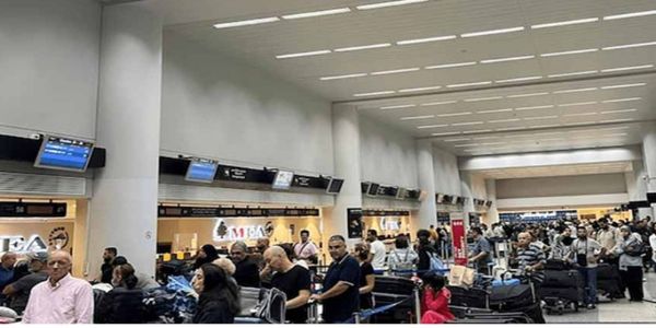 Pakistan Cancels 156 Flights Amid Middle East Military Escalation