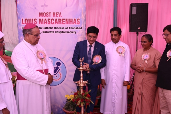 Mudit Chandra (IRPS), Principal Chief Personnel Officer of North Central Railway, serving as the Chief Guest Mudit Chandra (IRPS), Principal Chief Personnel Officer of North Central Railway, serving as the Chief Guest