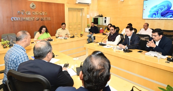 Chief Secretary Anu Garg reviewes the supply situation