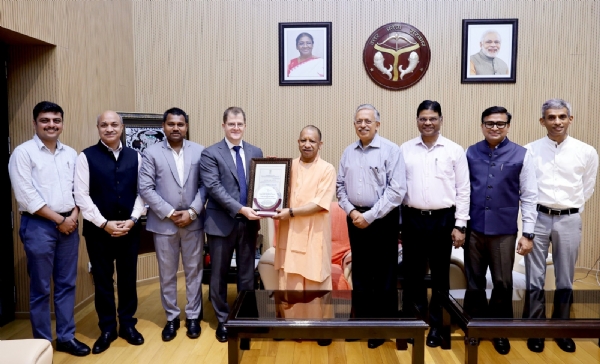 Delegation from Noida International Airport presenting aerodrome license issued by Government of India Delegation from Noida International Airport presenting aerodrome license issued by Government of India