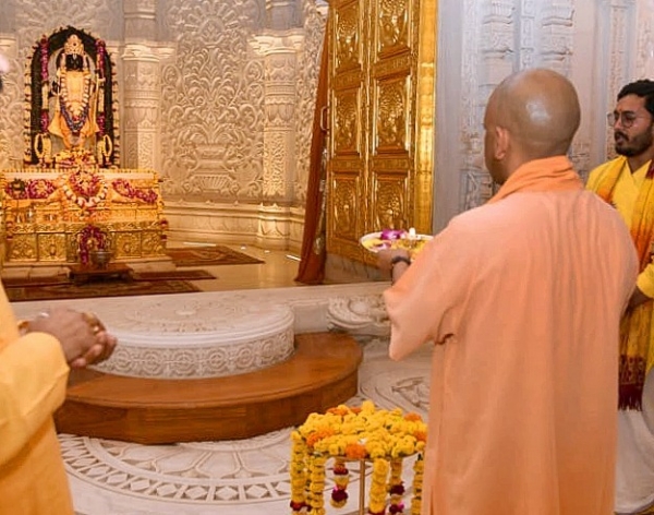 Yogi offers prayers, performs aarti & circumambulates Ram Lalla Yogi offers prayers, performs aarti & circumambulates Ram Lalla