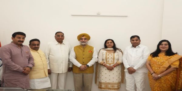 Delhi BJP MPs Greet New LG Sandhu with Development Vision