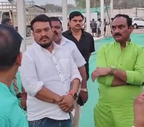 Holi and Basantotsav being organized by the Bharatiya Janata Party (BJP) Holi and Basantotsav being organized by the Bharatiya Janata Party (BJP)