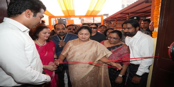 Delhi CM Unveils Wellness Beacon: Ayushman Arogya Mandir Promises Doorstep Healthcare Revolution