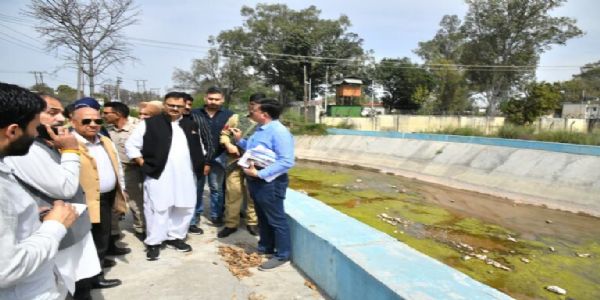 Rana Inspects Desilting Of Canals; Emphasizes Timely Completion, Community Involvement