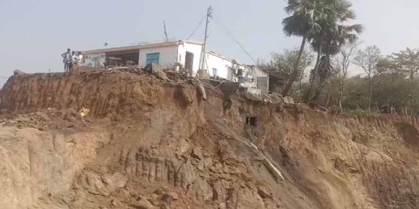 Two workers killed in stone quarry collapse in Birbhum, several injured