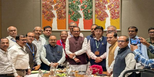 Shivraj Singh Chouhan reviews ICAR institutes in Kolkata, focus on jute & fisheries