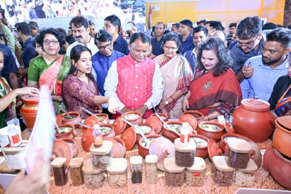 CM Attends State-Level ‘Pakhala Parab’