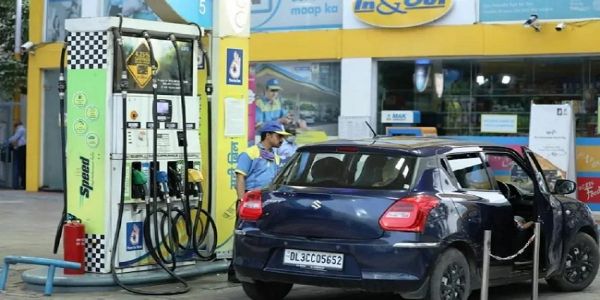 Premium Petrol Prices Hike by Rs 2.30 per Litre Amid West Asia Tensions, Regular Petrol Steady