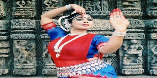 Renowned Odissi Dancer Madhumita Raut Dies of Heart Attack at 59