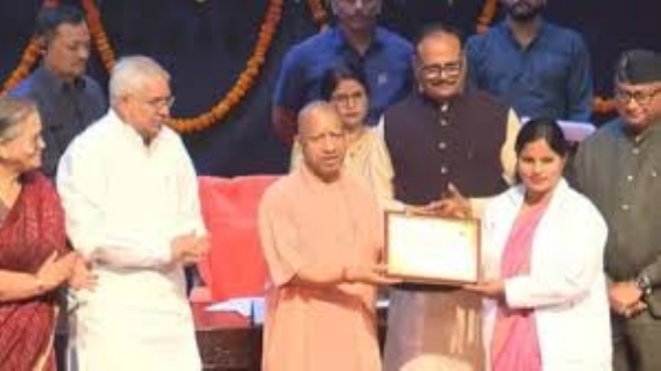 Yogi Adityanath handed over appointment letters to 492 newly selected nursing officers Yogi Adityanath handed over appointment letters to 492 newly selected nursing officers
