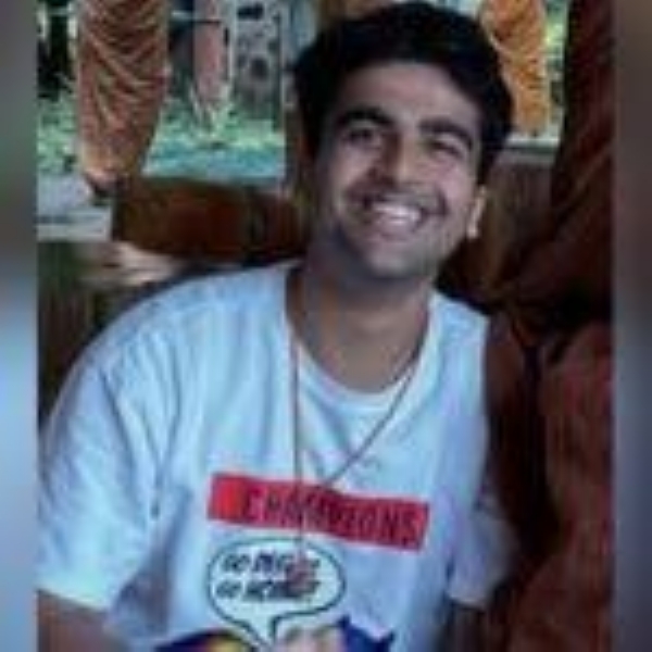 Saumil Agarwal (28) stuck in Israel for over a month