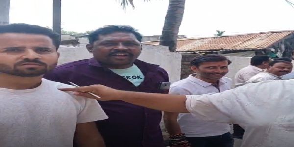 Clash between BJP and TMC workers over wall writing in Rishra