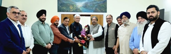 Congress Delegation Meets LG, Seeks Statehood, Flags LPG Crisis, Refugees’ Issues Congress Delegation Meets LG, Seeks Statehood, Flags LPG Crisis, Refugees’ Issues