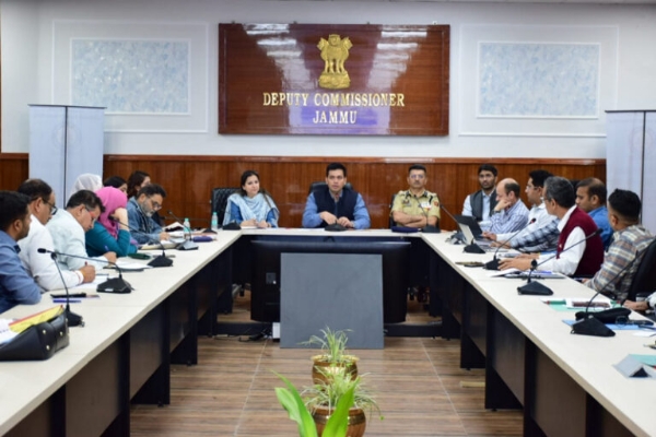 DM Jammu directs for intensified efforts for drug free panchayats