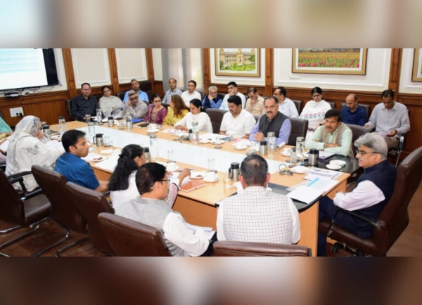 CS Atal Dulloo Pushes For Time-Bound Overhaul Of Recruitment Rules In J&K CS Atal Dulloo Pushes For Time-Bound Overhaul Of Recruitment Rules In J&K