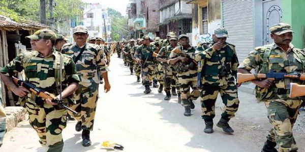 EC takes action against 7 paramilitary personnel in Murshidabad for attending Iftar event