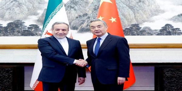 China Urges Iran to Kickstart Peace Talks Amid Tehran Bloodshed