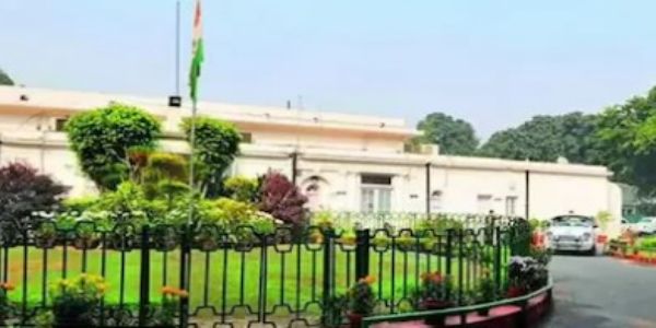 Congress Indian Youth Congress Get Eviction Notices for Key Offices