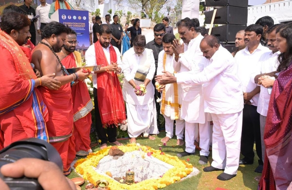 Revanth Reddy Lays Foundation for ₹700-Crore Omkareshwara Temple Project on Musi River