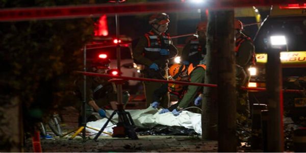 Iran Unleashes Wave of Missiles at Tel Aviv and Dimona, Extends Strike to US Naval Forces in Gulf