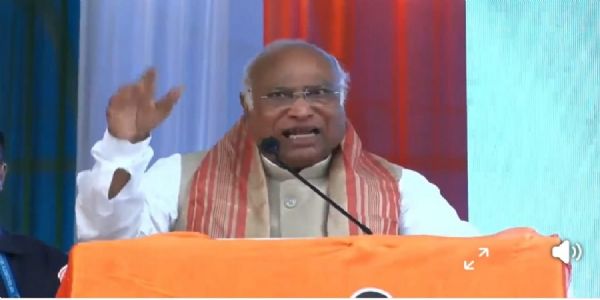 Khadge Unveils Five Poll Guarantees at Naoboicha Rally, Targets BJP Leadership